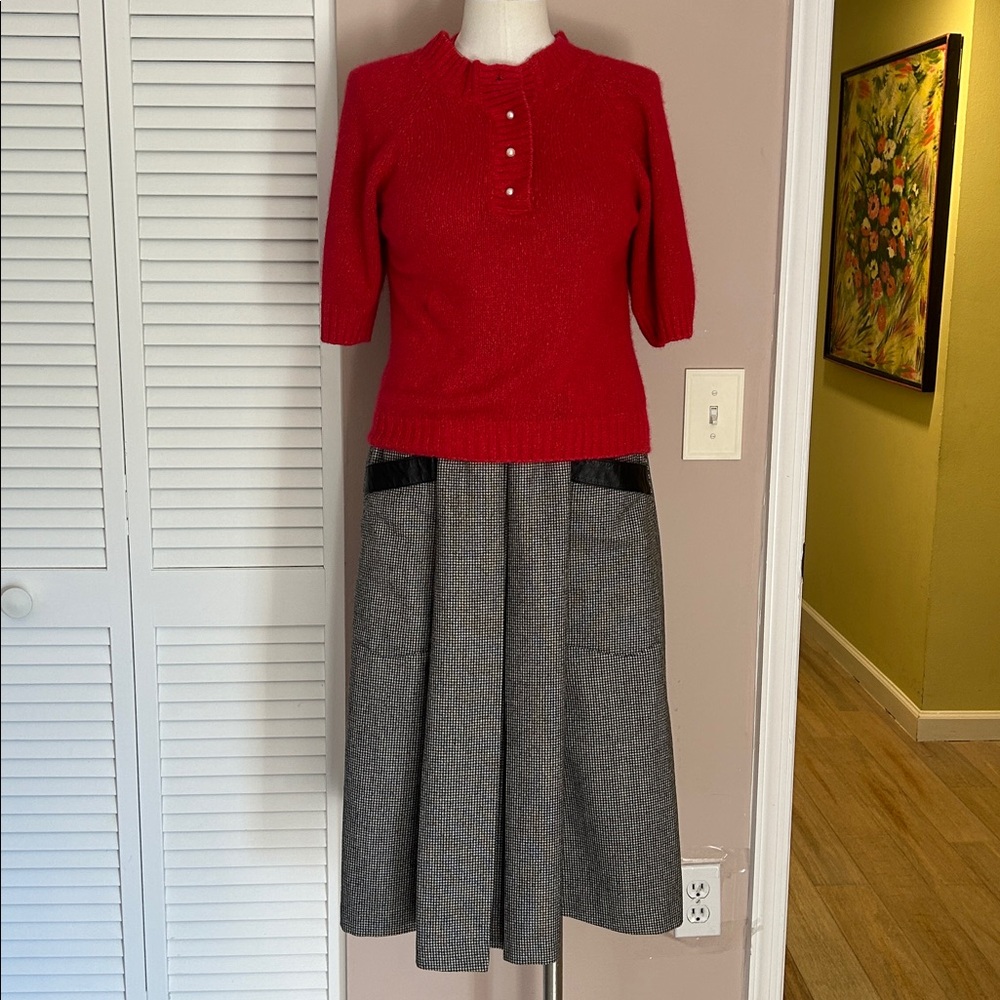 Vintage Gloria Vanderbilt Silk Angora Blend Sh short sleeve red sweater size M